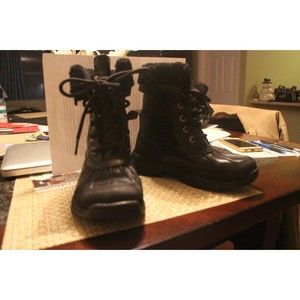 UGGS  Adirondack   Boots EU  kids size 2